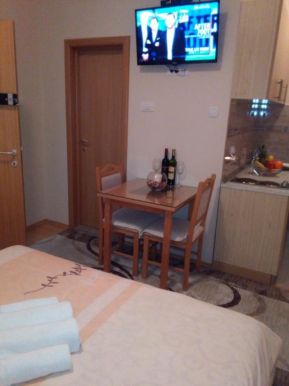 Sun City Apartments 特雷比涅 外观 照片