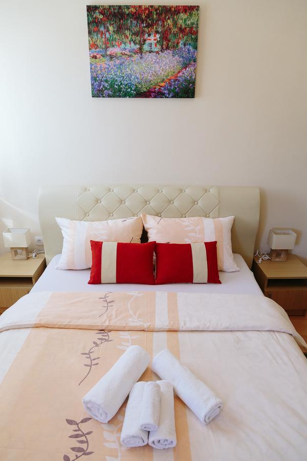 Sun City Apartments 特雷比涅 外观 照片